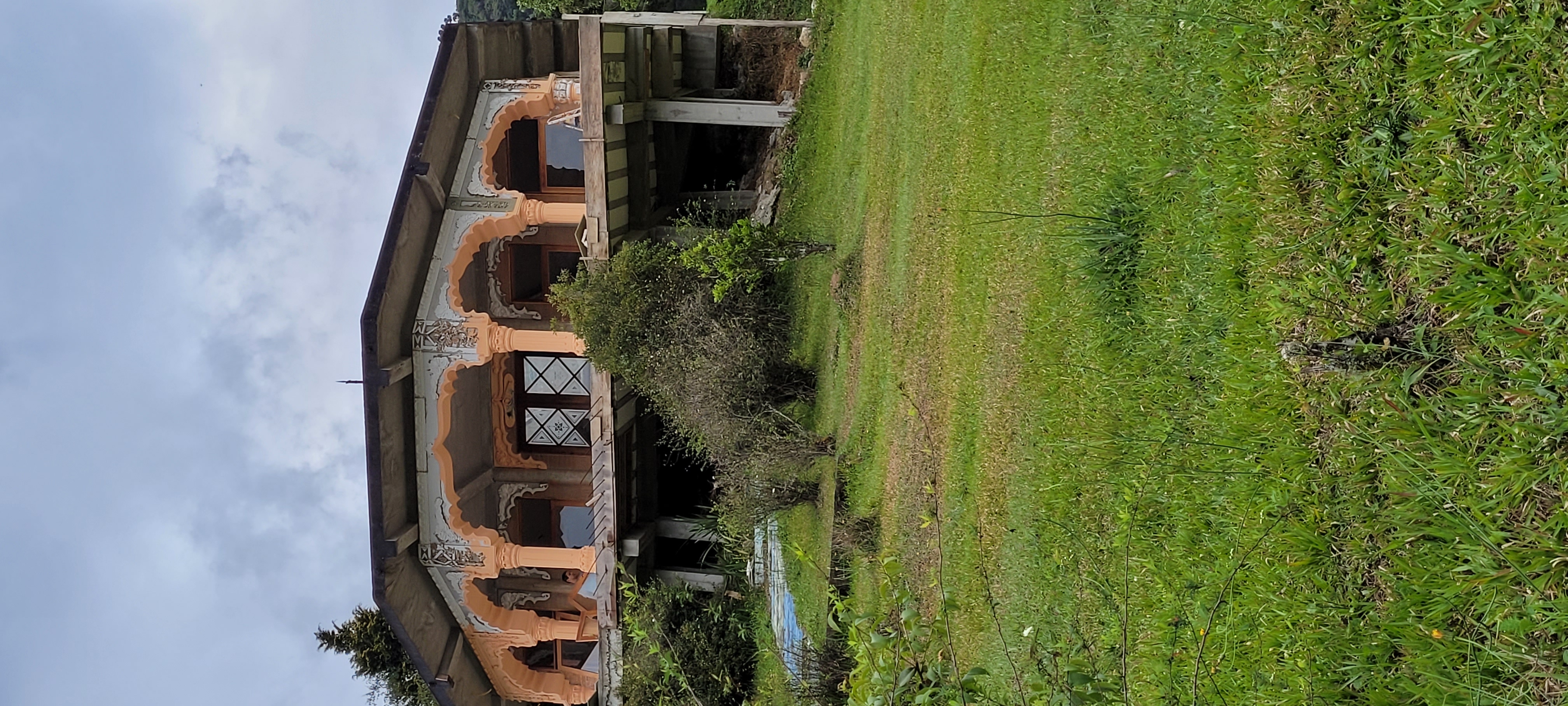 Interior do templo do Seva Ashram